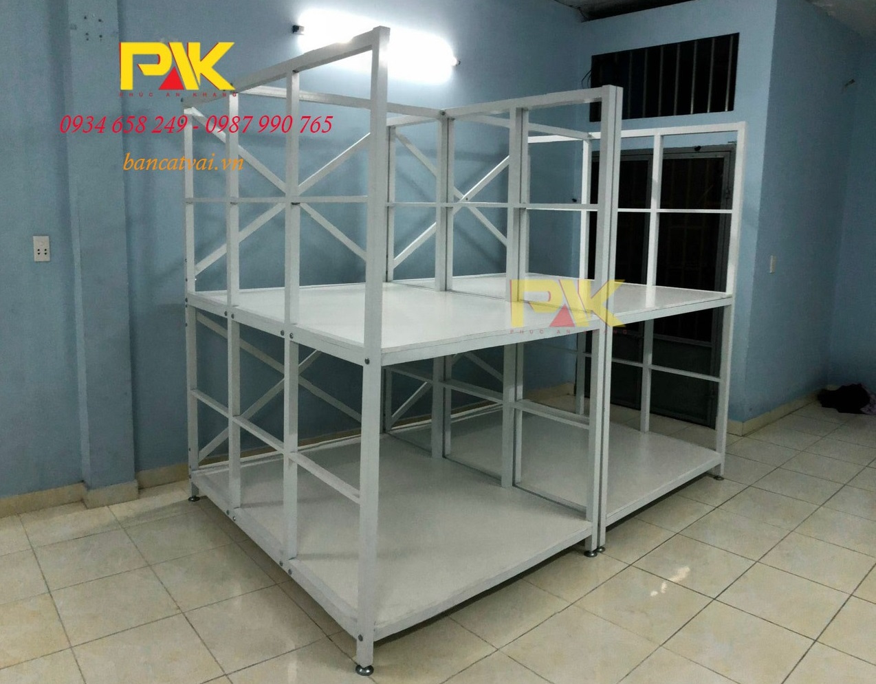 Kệ để vải cuộn 2 tầng