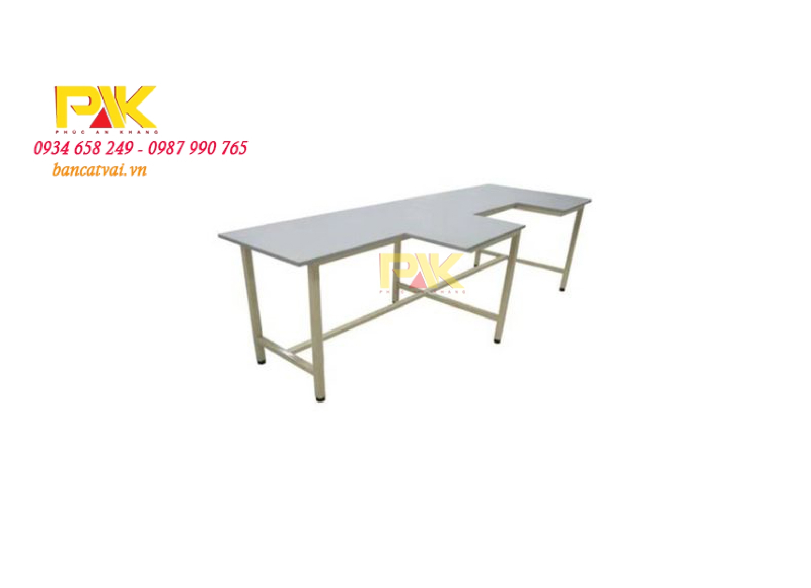 Bàn chuyền may khoét lỗ